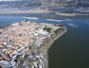 Τα Γερμανικά ΜΜΕ υποκλίνονται στην ομορφιά των Ιωαννίνων